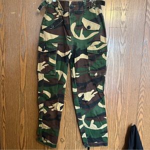✨3/$20✨Bershka Camouflage Pants